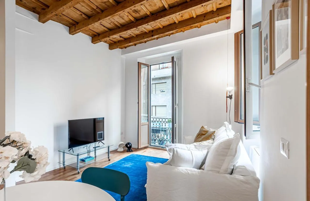 Joivy Spectacular Flat Near Duomo Apartment Milan 0*,